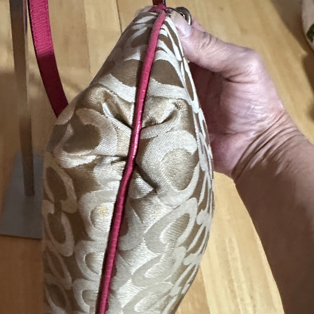 Coach Signature Canvas Crossbody Bag in Khaki/Hot Pink - Picture 6 of 10